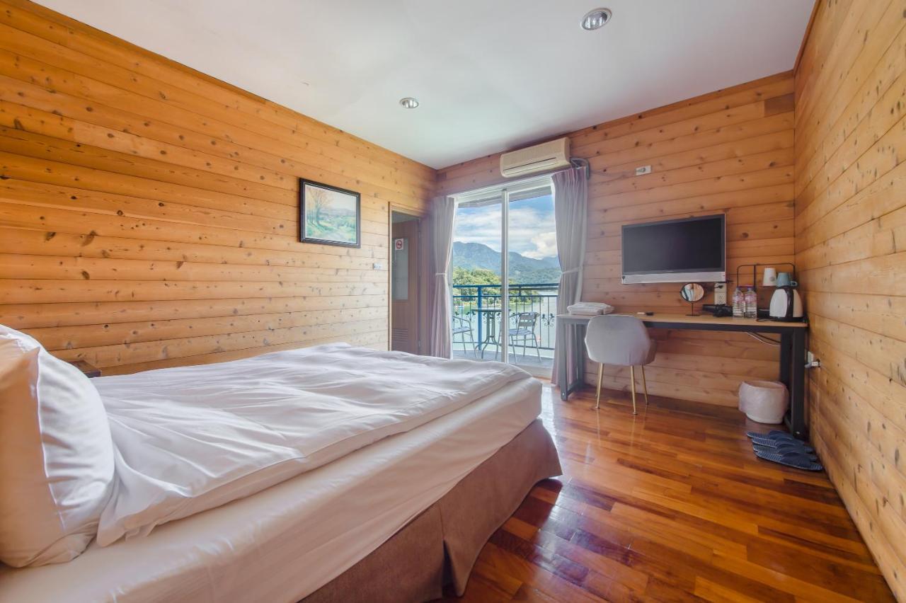Bishui Shanju Lakeside B&B Юйчи Экстерьер фото