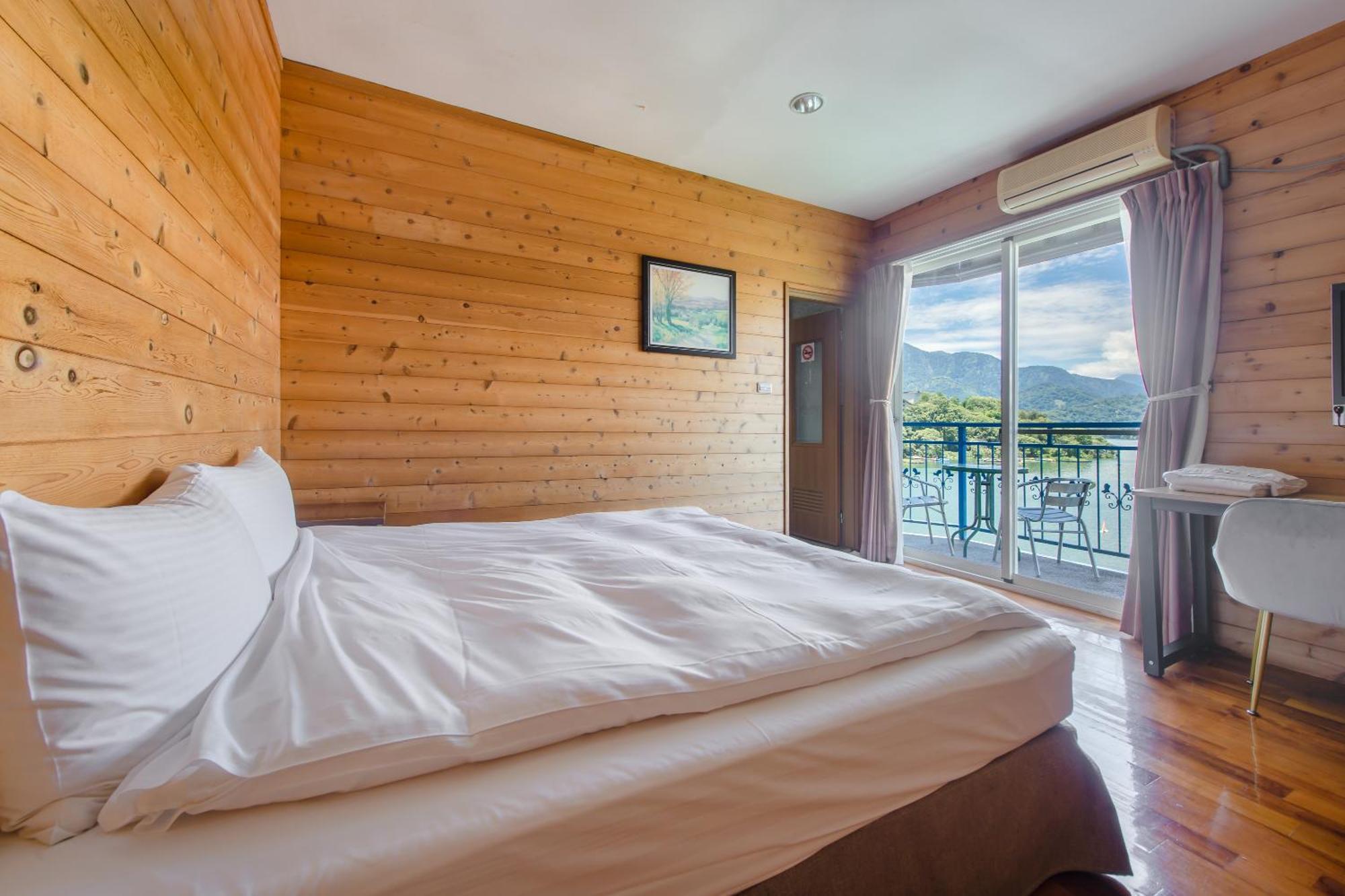 Bishui Shanju Lakeside B&B Юйчи Экстерьер фото