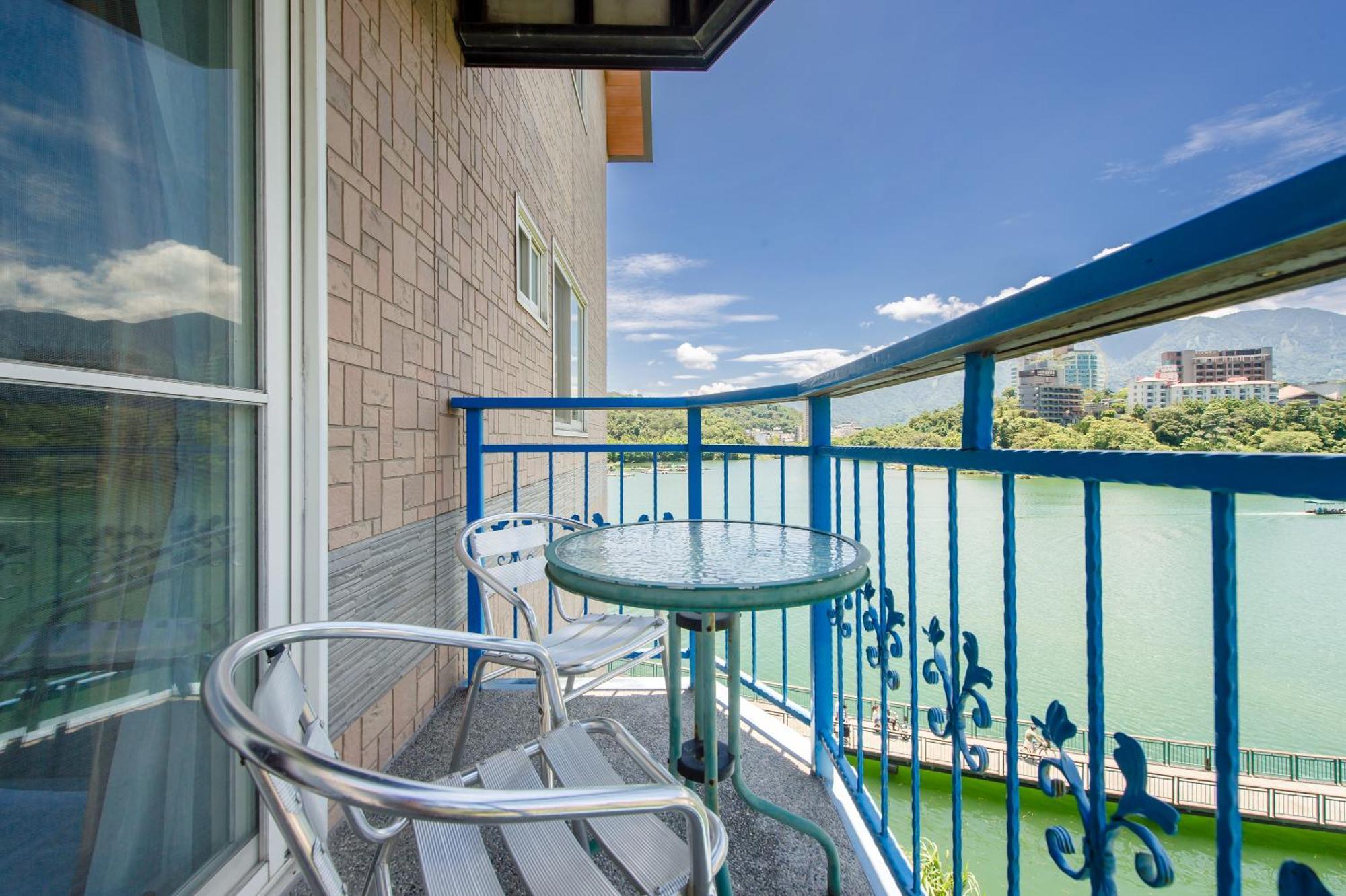 Bishui Shanju Lakeside B&B Юйчи Экстерьер фото