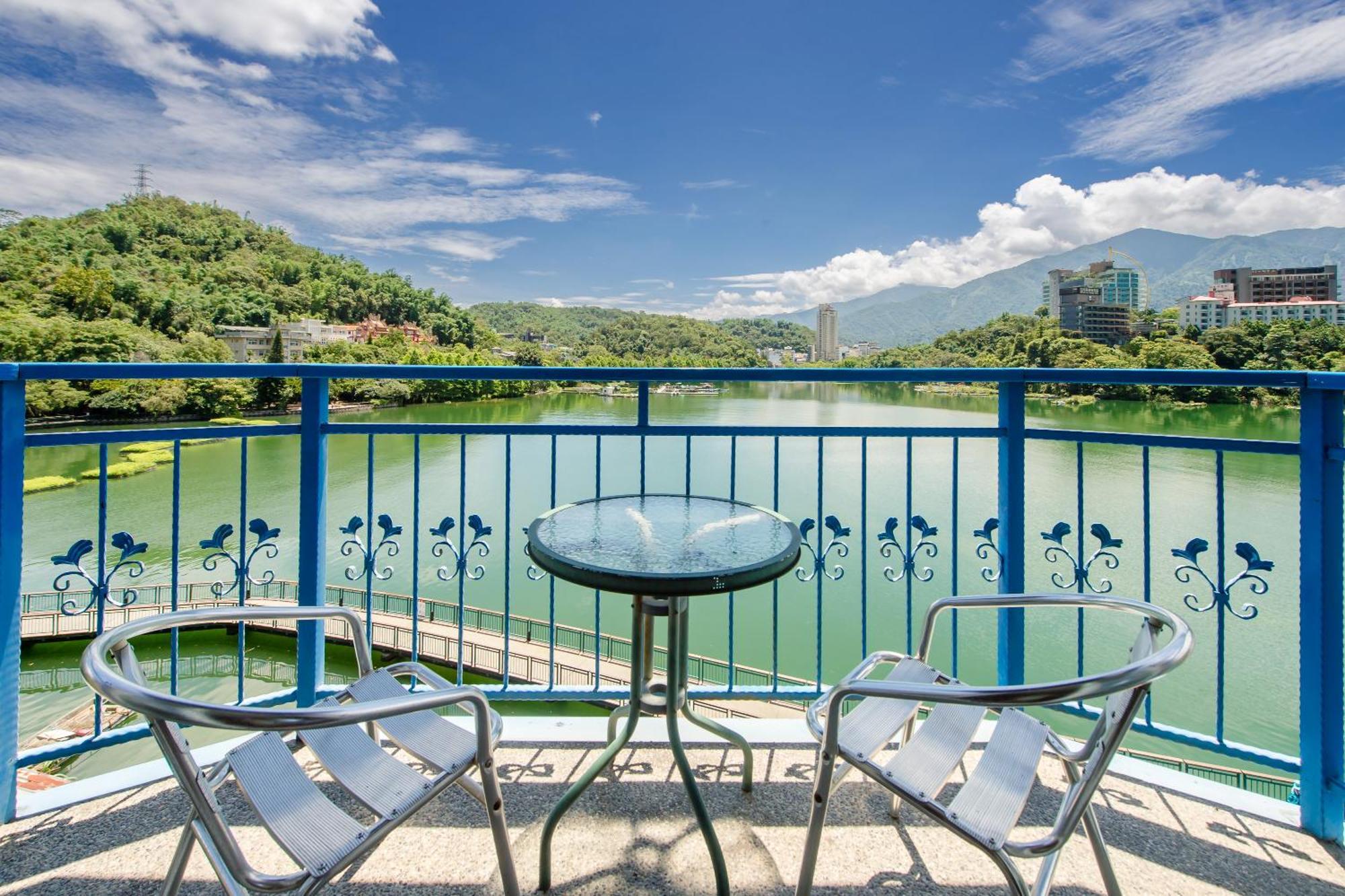 Bishui Shanju Lakeside B&B Юйчи Экстерьер фото